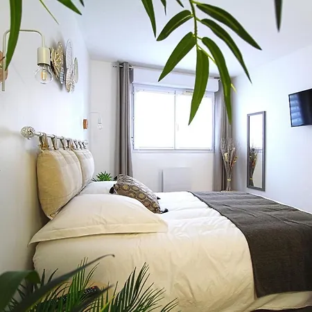L'Evasion Lourdaise Terrasse Centre Parking Wifi Apartment Lourdes Exterior photo